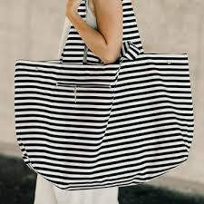 average tote bag size